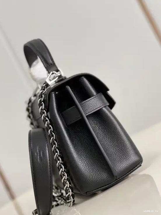 WIS VUITTON LOUIS MINI LOCKME EVER 0510